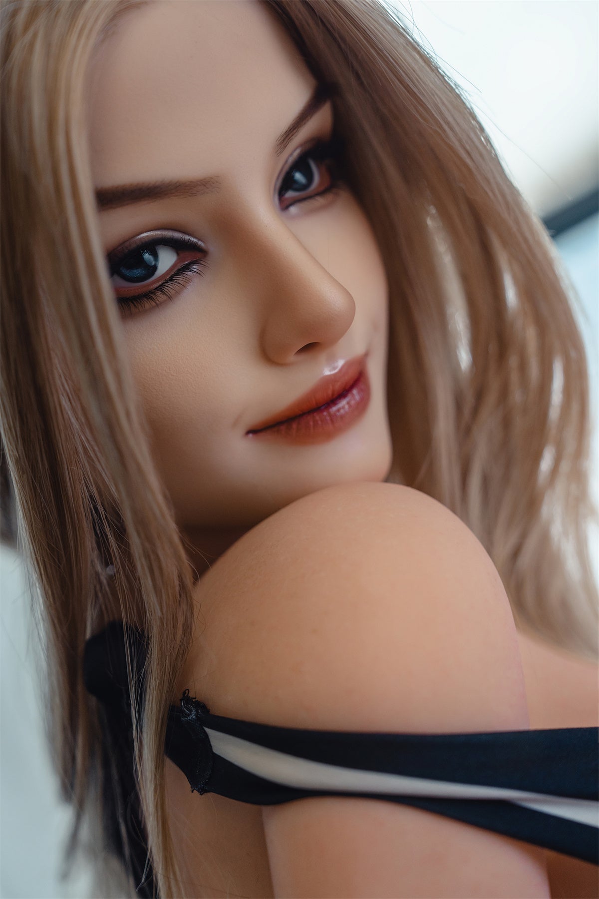 164cm (5.38ft) Small Bust Sexy European Sex Doll D4112801 Carolina HB8